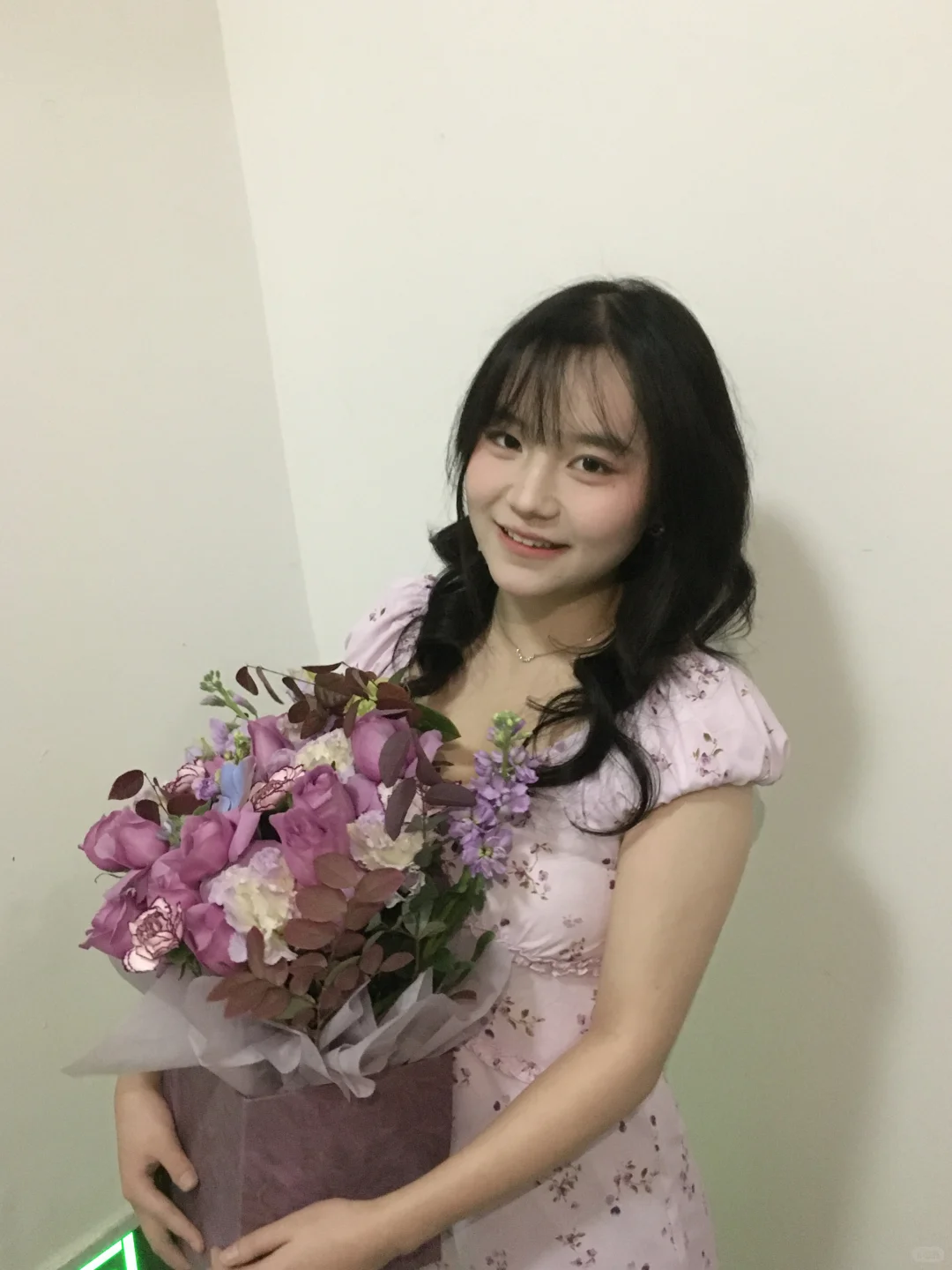 每次急急忙忙化的妆反而更服帖自然呢