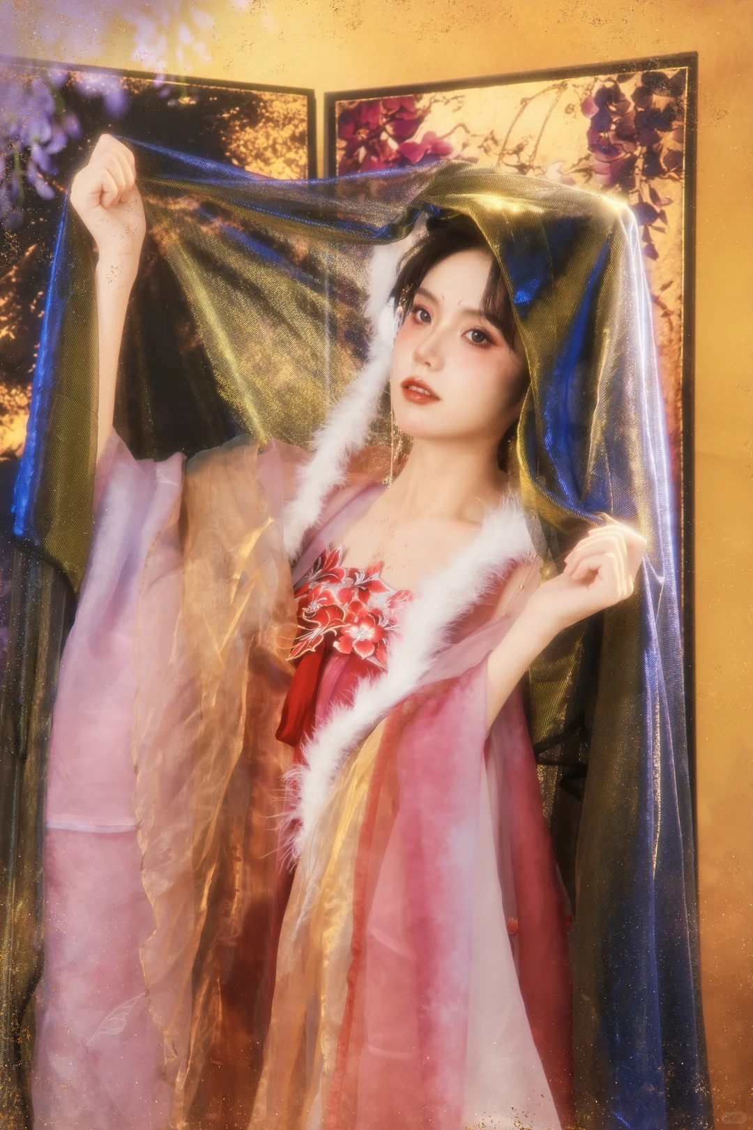 太仙了，这个小狐狸写真谁拍谁好看！