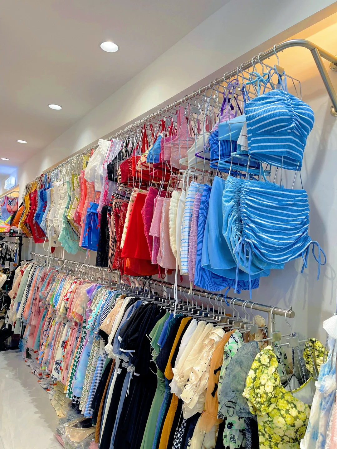 三亚泳装批发仓库❗依旧水灵灵的上新~~