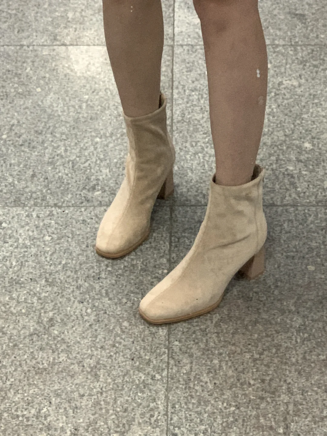 我嘞个7cm高跟短靴！成熟女人标配！