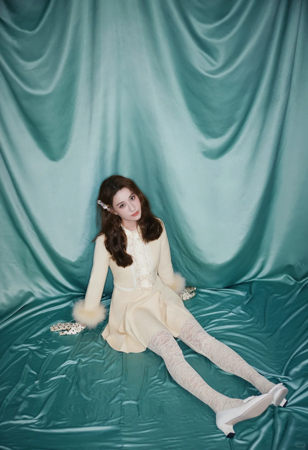 何超莲丝袜美腿