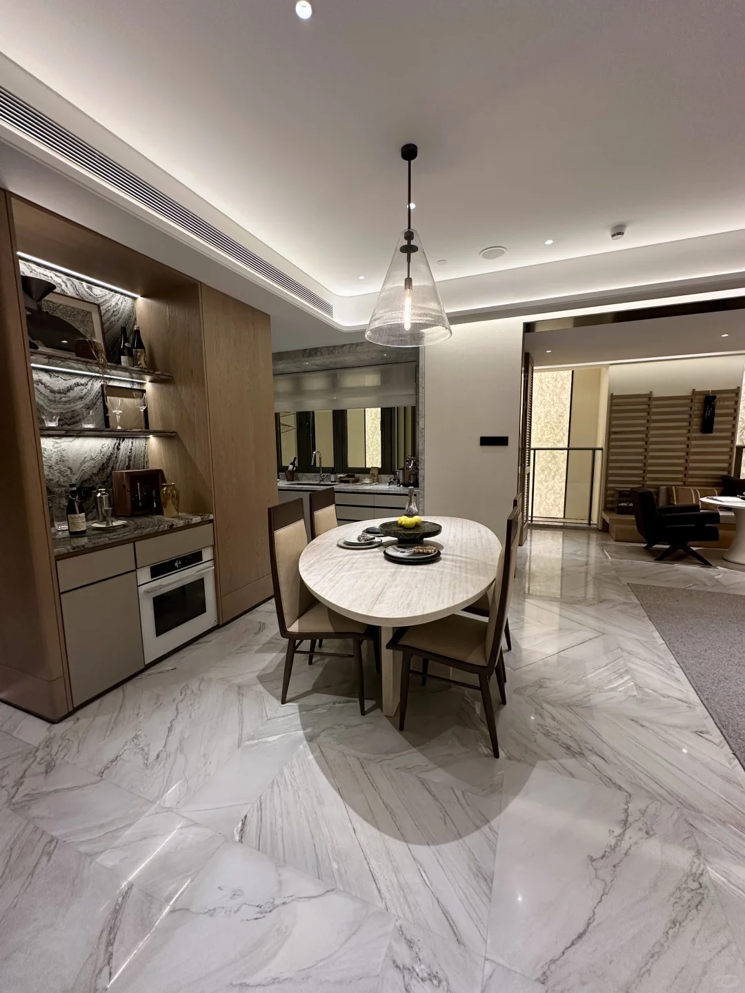 关于我和少妇的故事