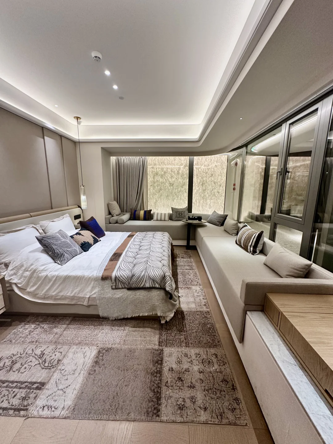 关于我和少妇的故事