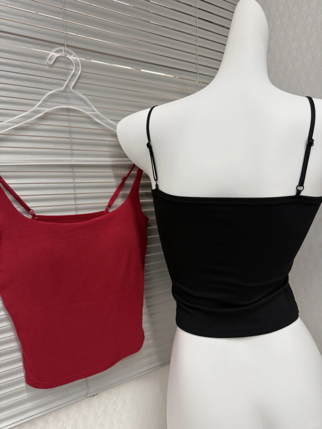 这件背心真的太好穿了～～～