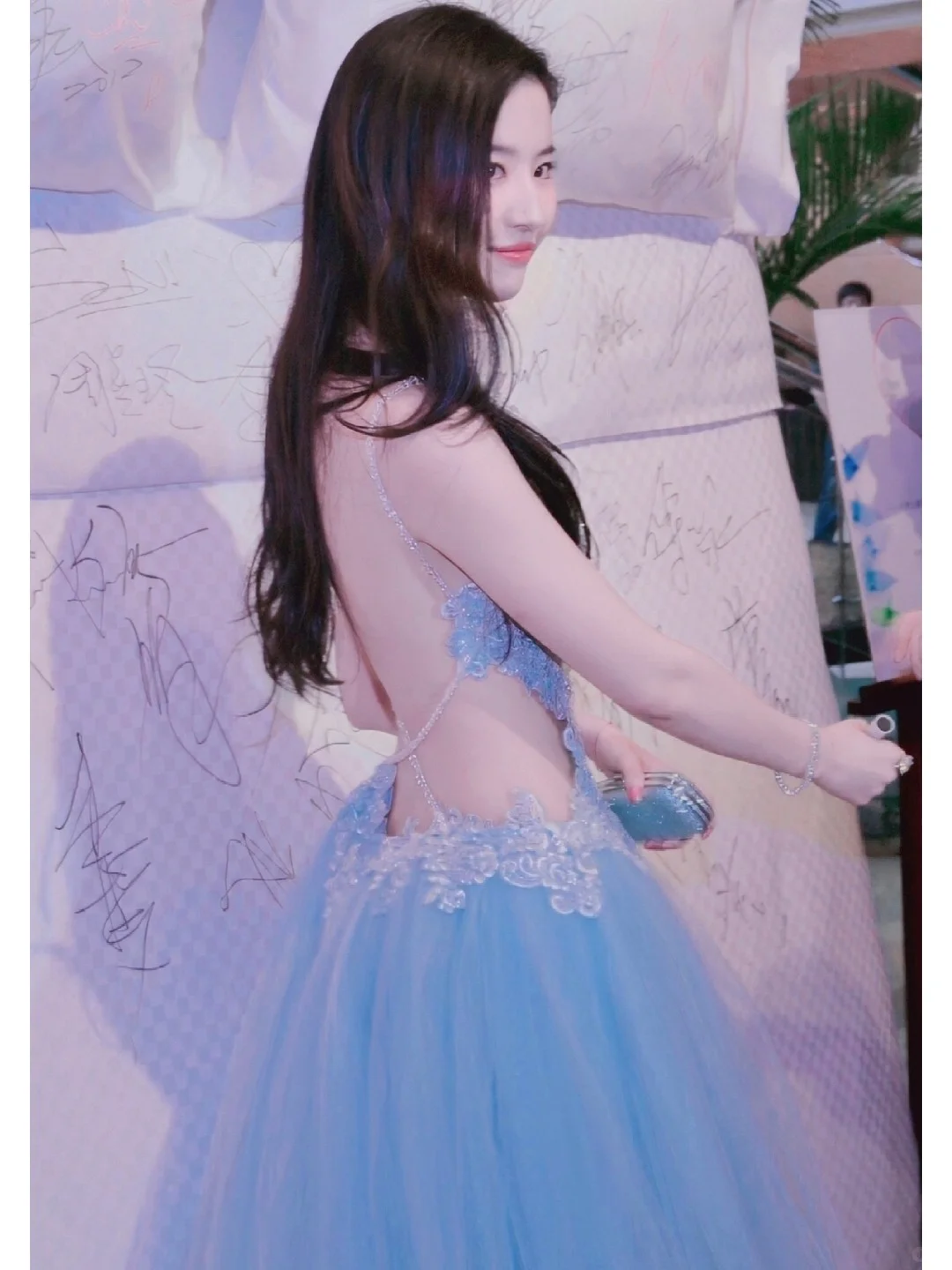 一直都知道天仙的盛世美颜却忽略了这一点