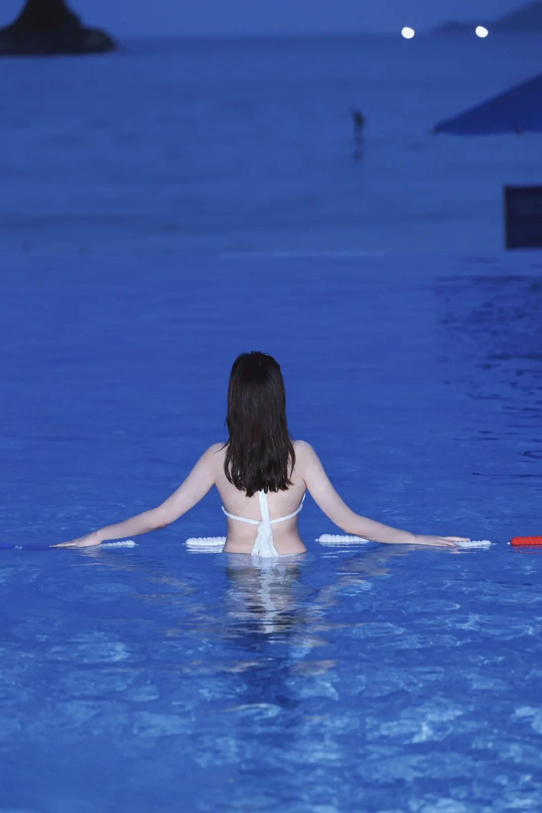 摄影📷|泳装美女应该这样拍，太美了吧！