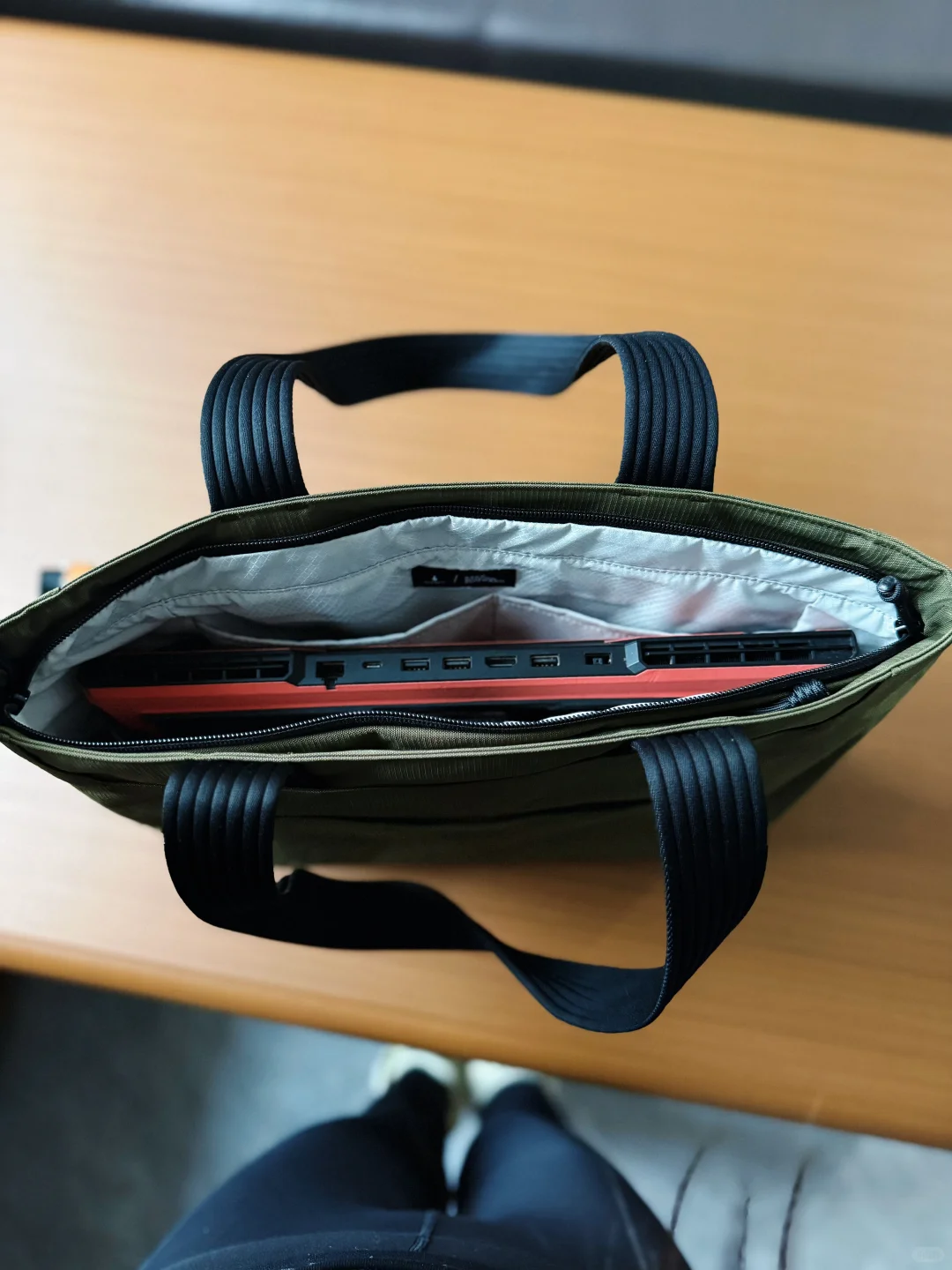 今日人设｜有野心又迷人的女Boss