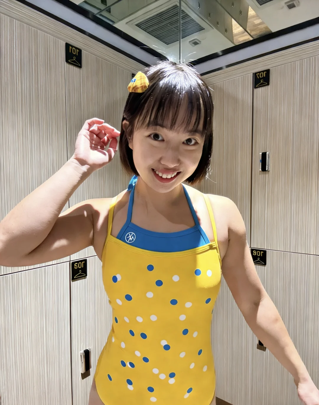 今日游泳look🍋