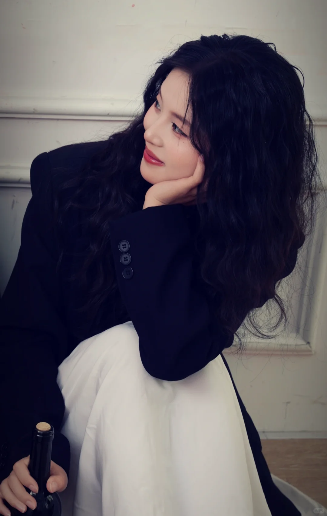 ✨韩系气质穿搭｜黑西装吊带=成熟第一步