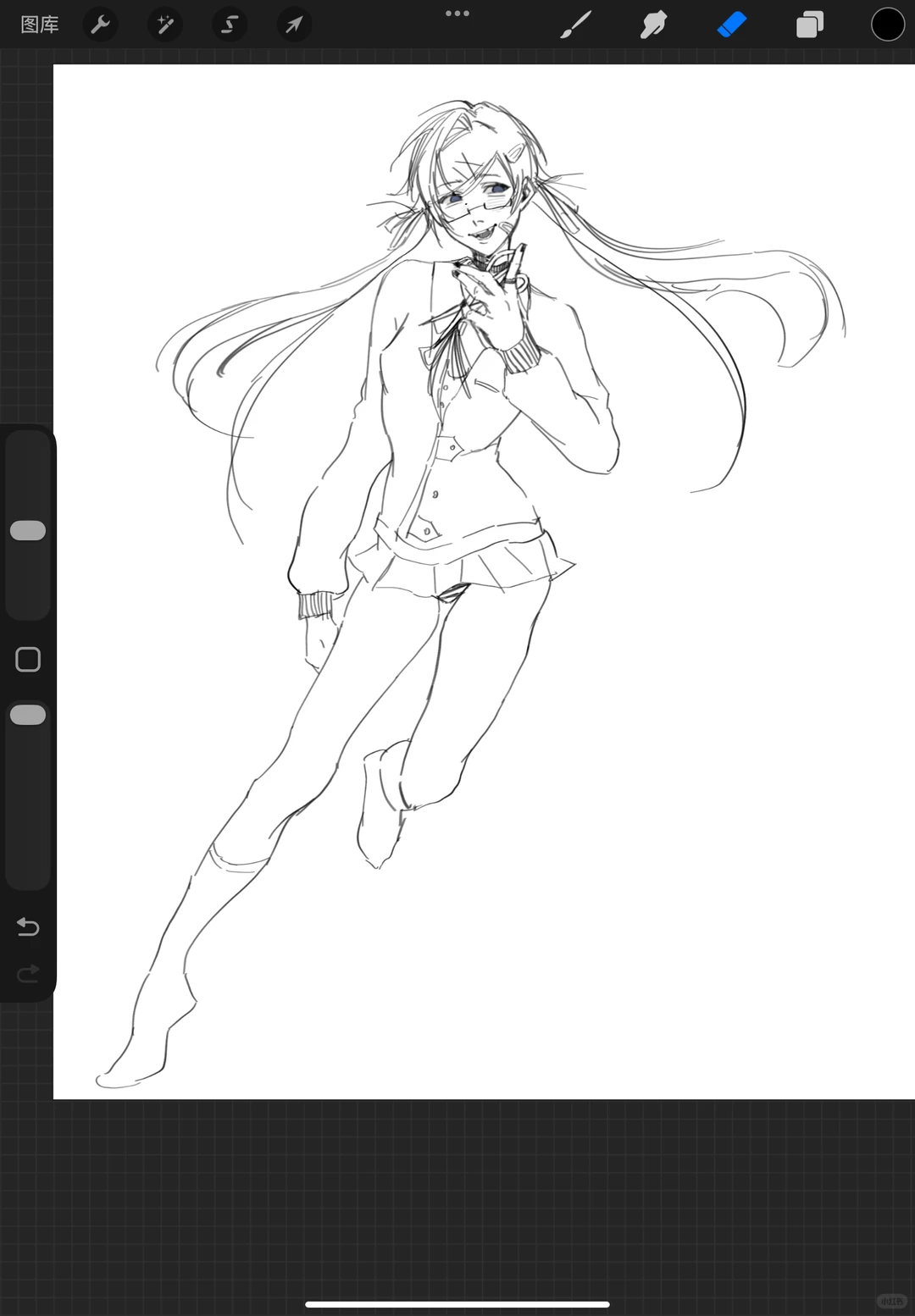 感觉线条还算可以的腿