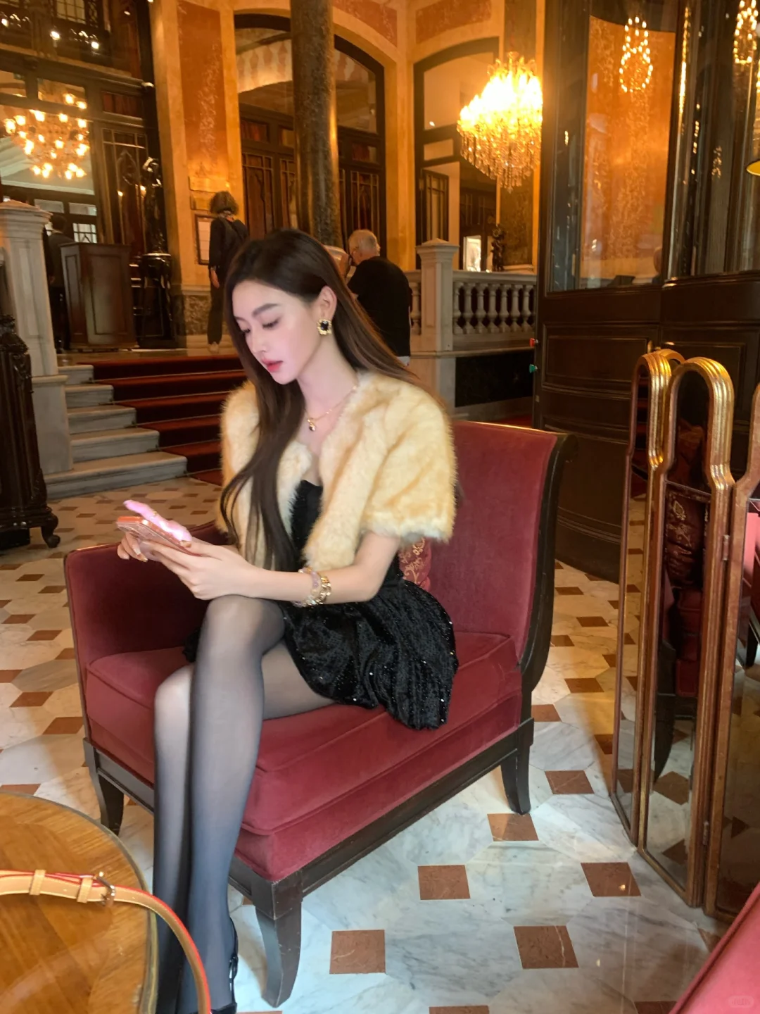 金佳悦丝袜美腿