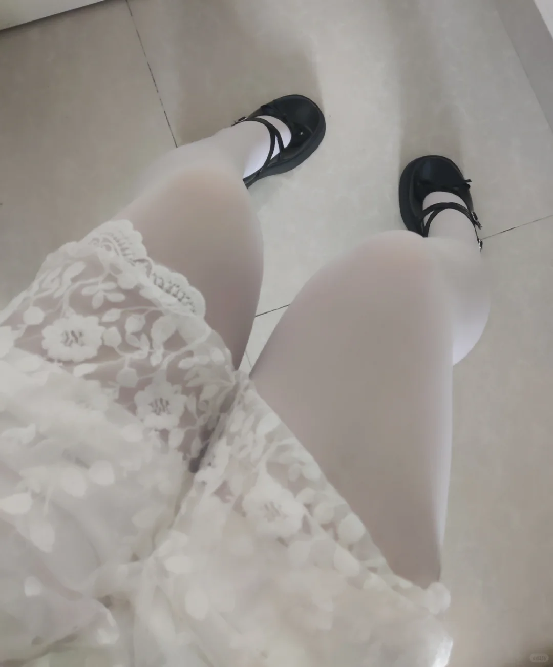 要被这白丝甜死啦～🎀再小预告一下