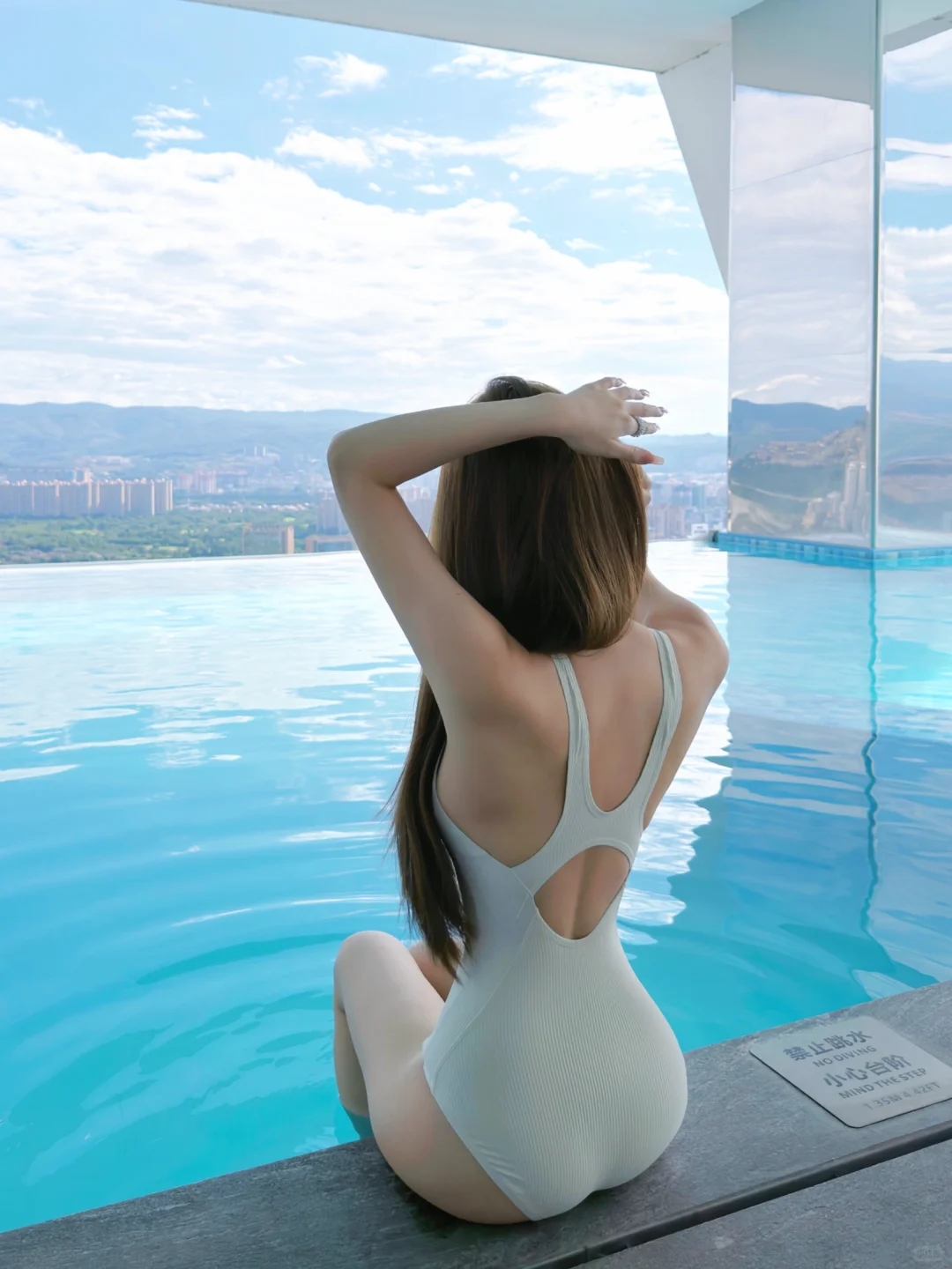 🩵˚☆˖ 𝕤𝕨𝕚𝕞𝕞𝕚𝕟𝕘.* ꙳ ·🫧