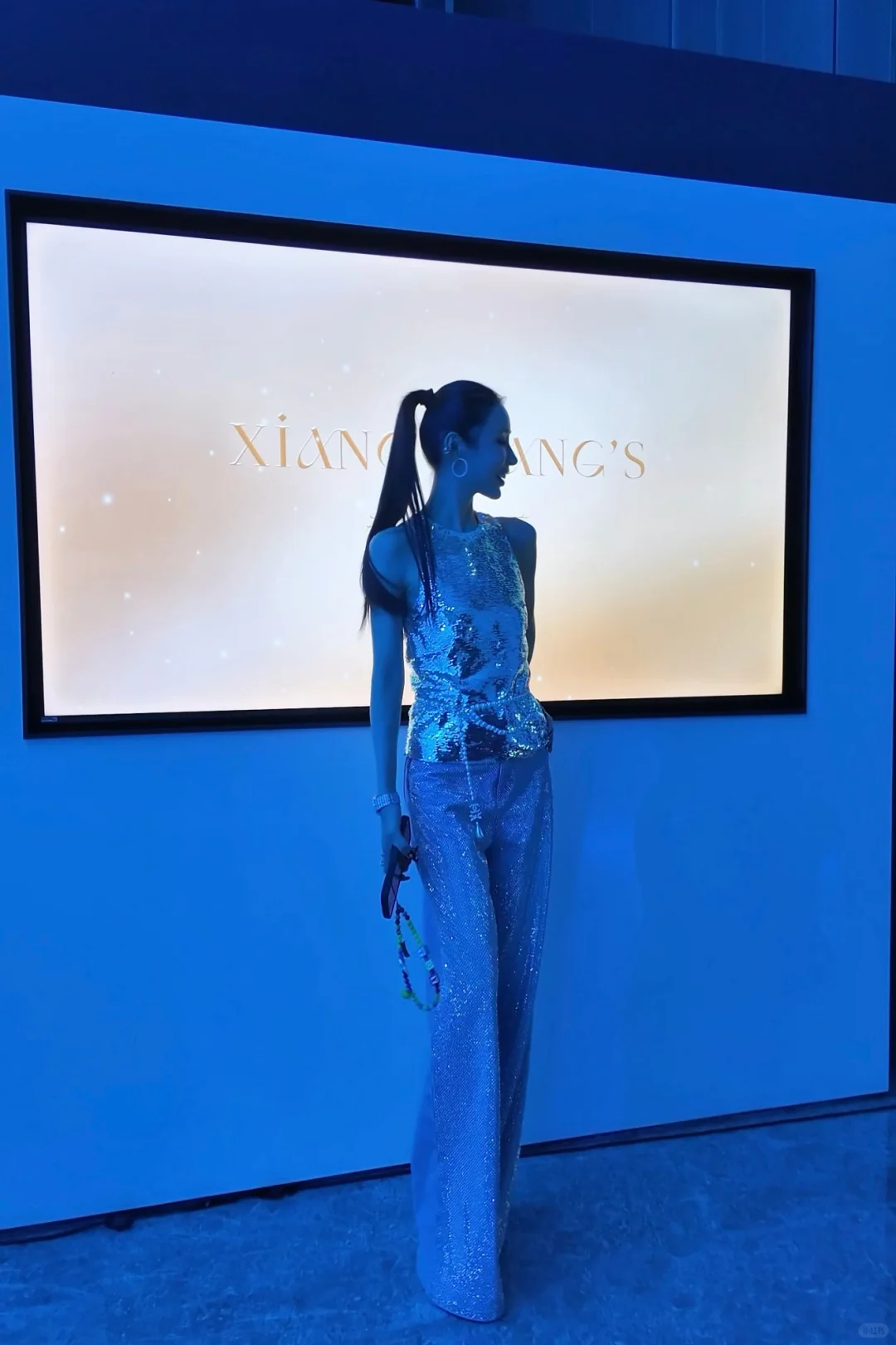 晚宴闪光look｜会发光的氛围感女神穿搭✨