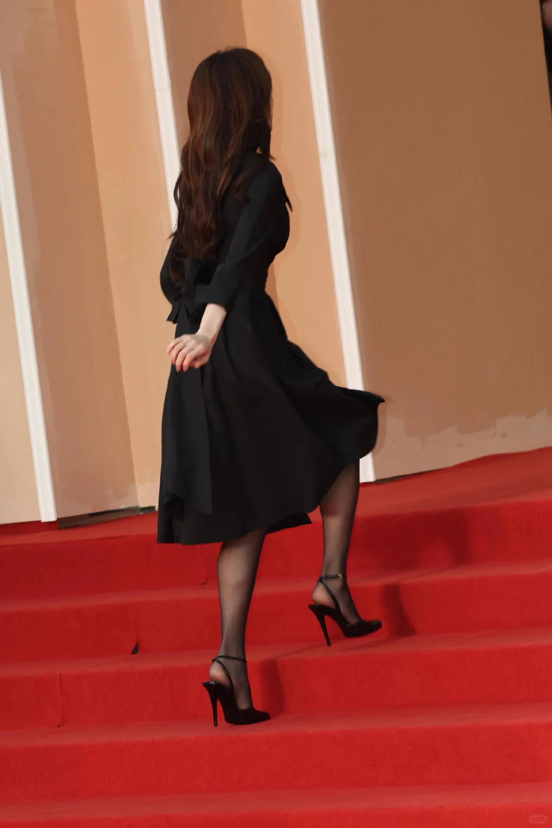 姜妍好有女人味