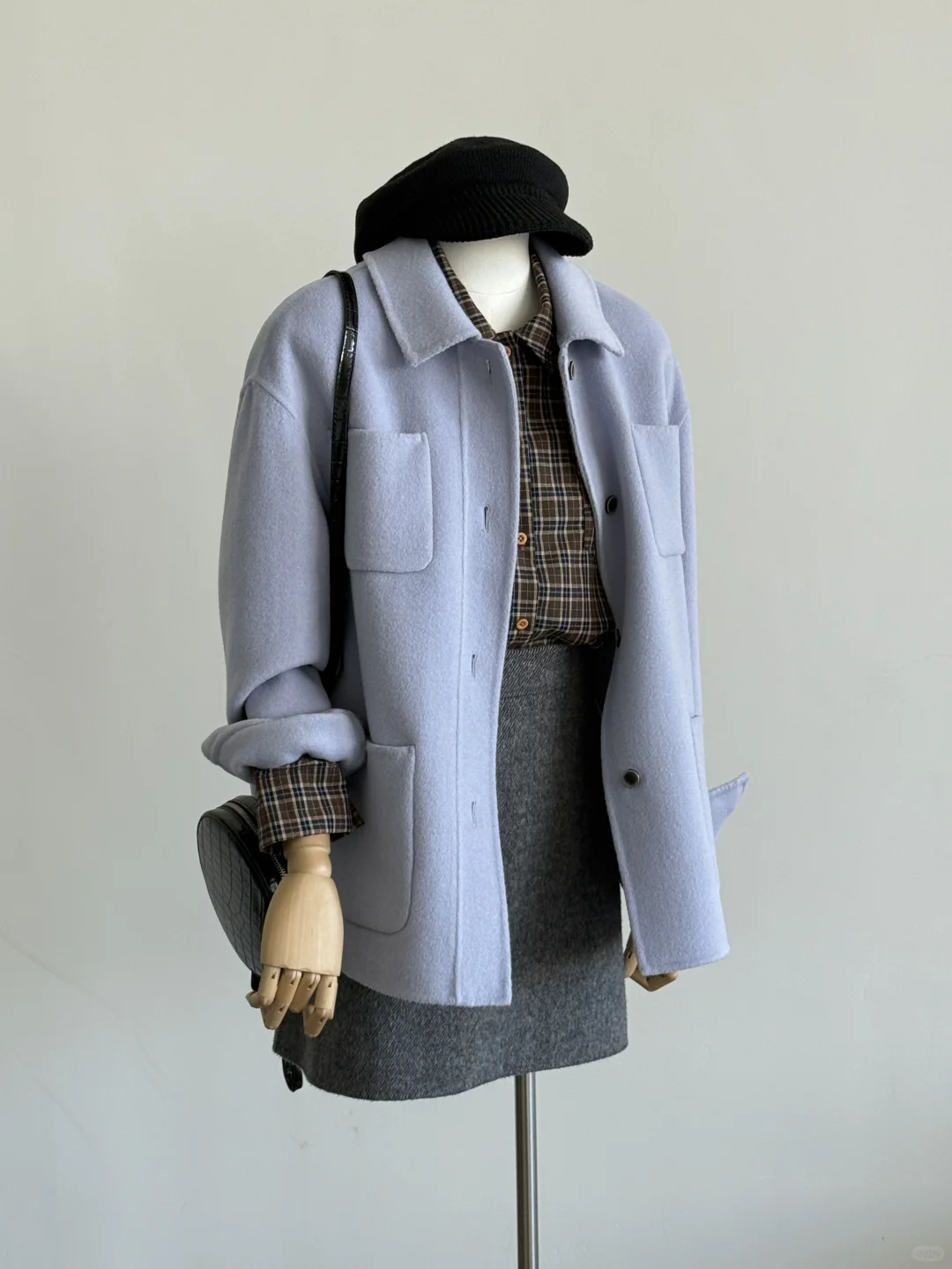 “蓝”到心坎里的小外套~拿捏秋日的气氛感