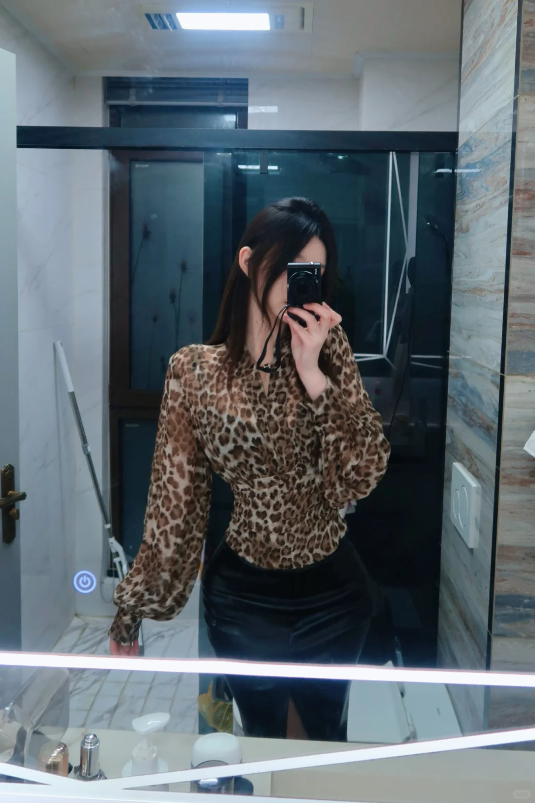 豹纹皮裙真的好性感