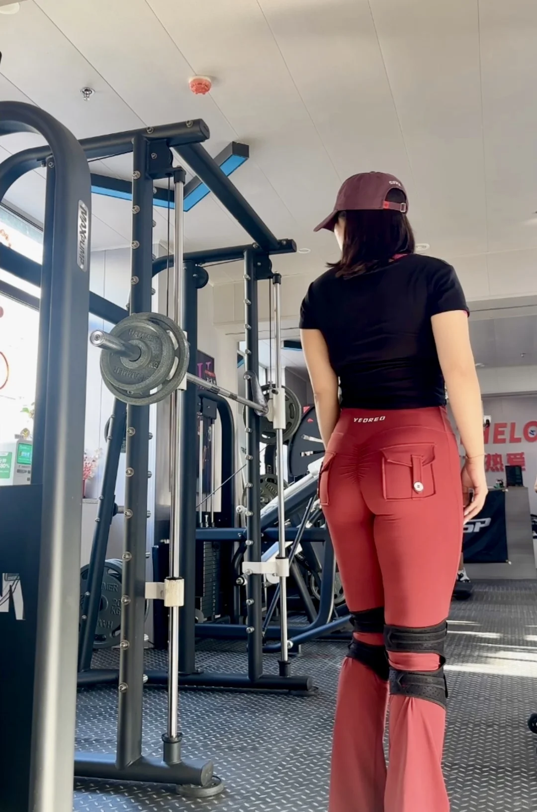 撸铁女生，主打反差