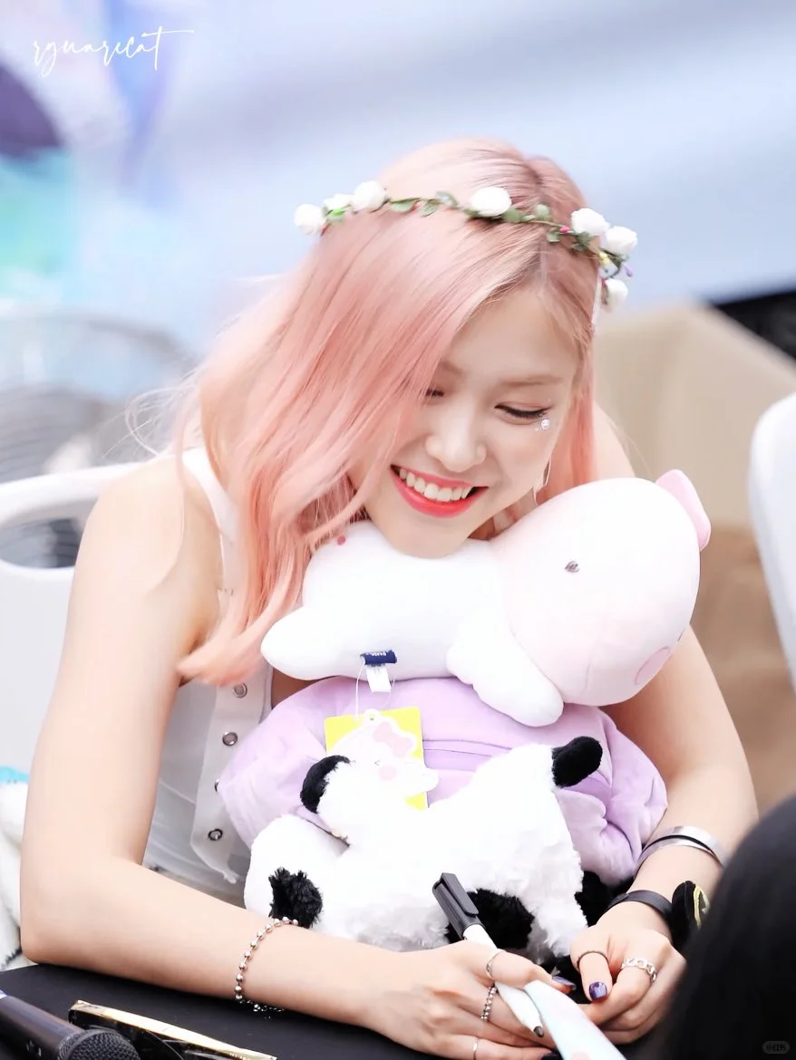 粉发太绝了吧！！心动女神👸