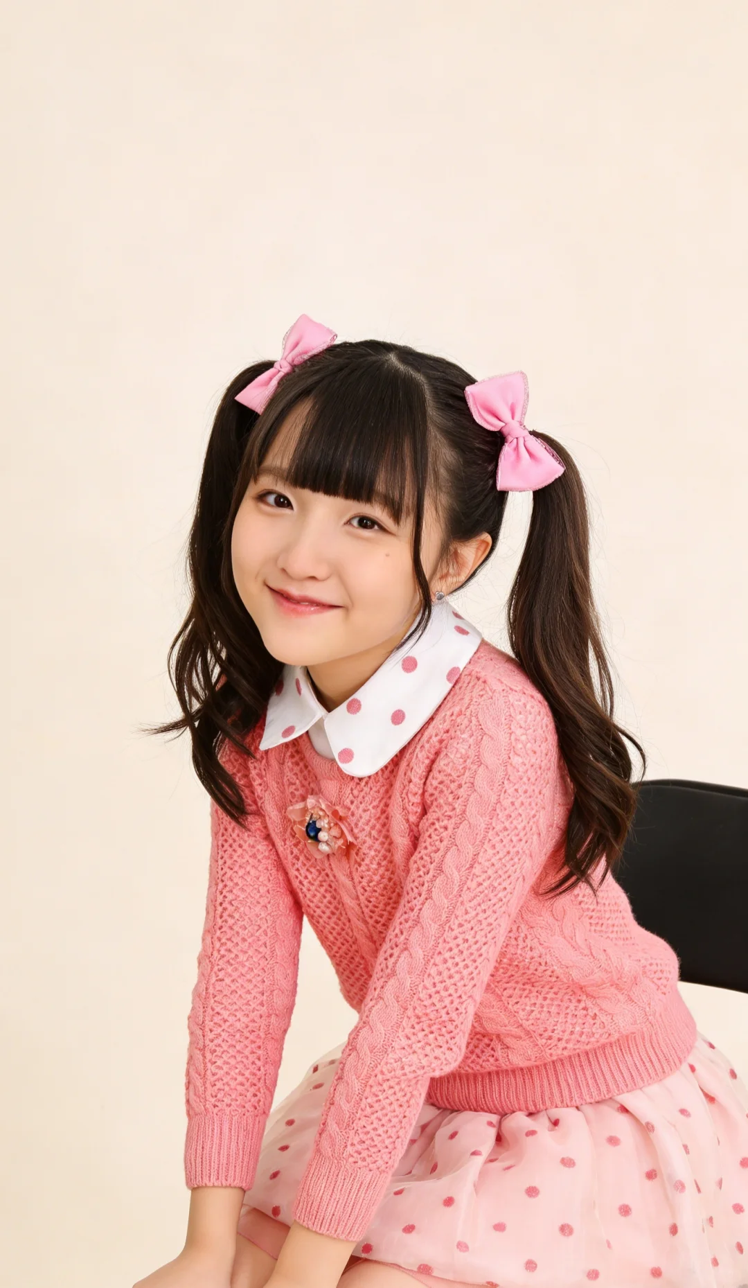 双马尾美少女粉系时装秀 圆点娃娃领 粉色裙