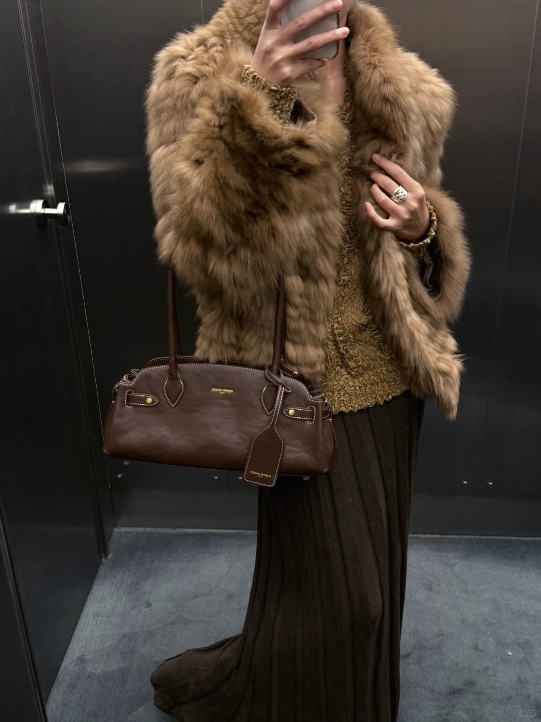 经济上行美学里的摩登女⏳♠️🟤