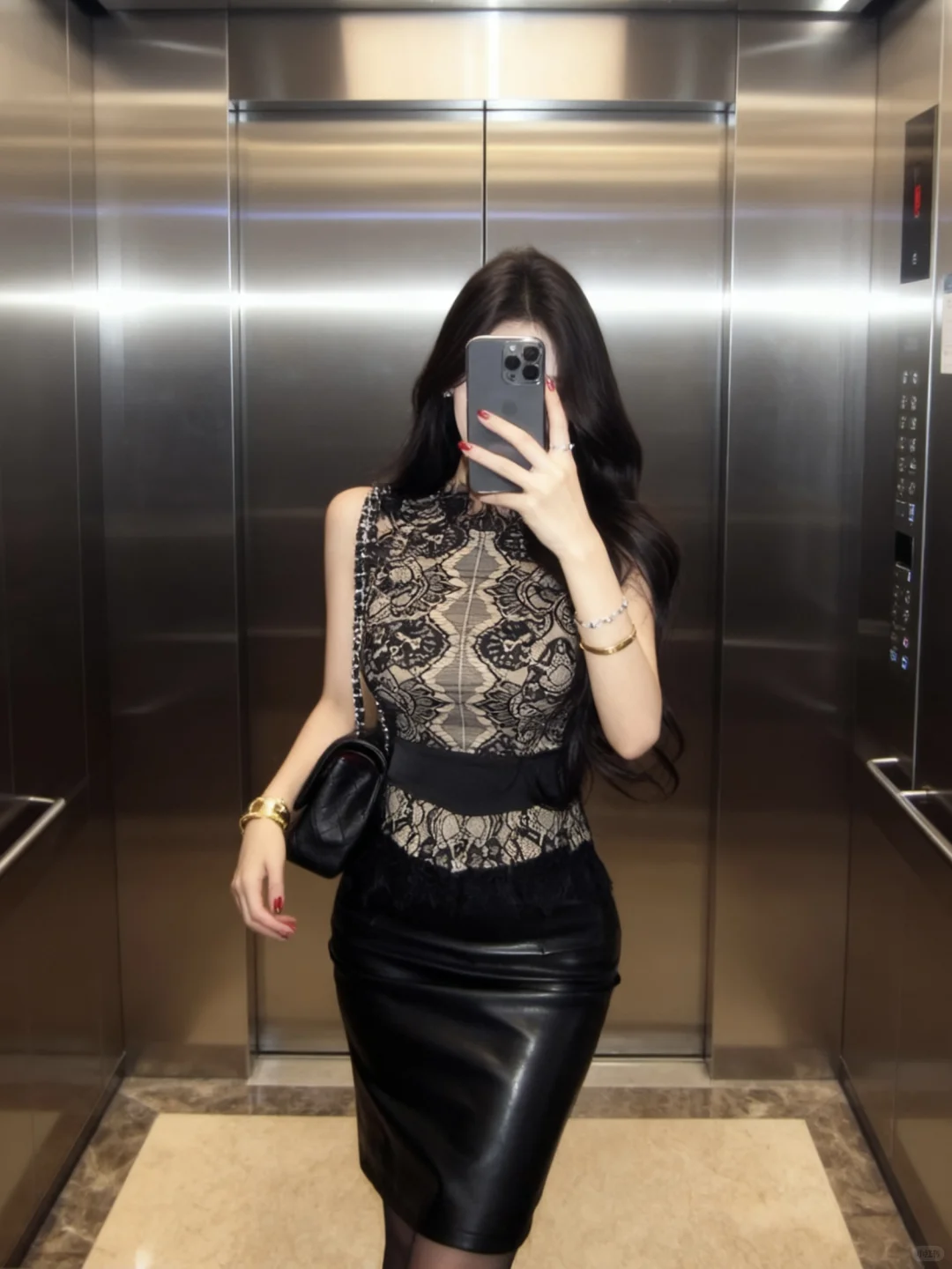 这也太显腰了吧啊啊！！