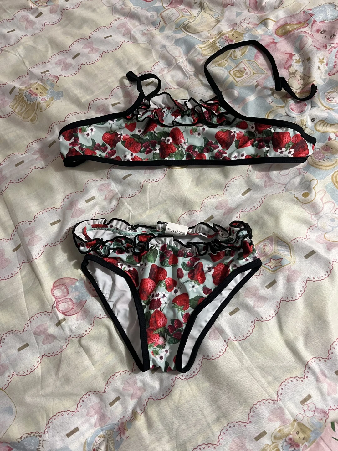 泳衣全新🈚🈚🈚