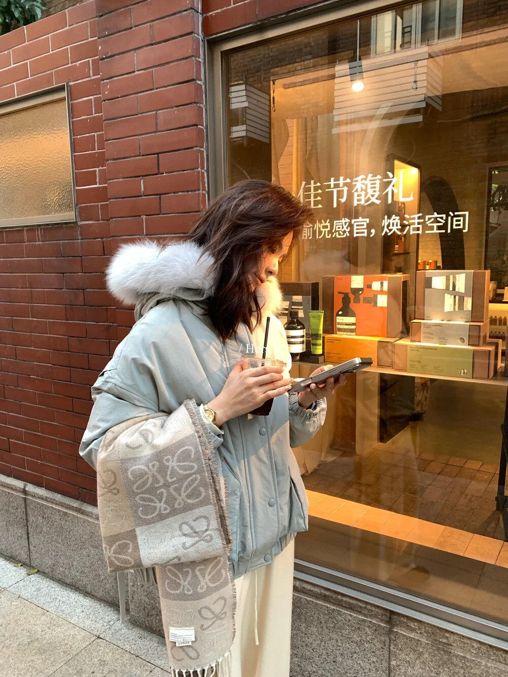 简约日常宽松休闲保暖羽绒服外套