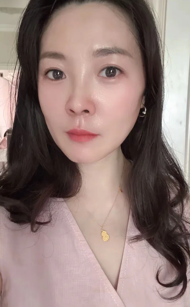 🇺🇸佛罗里达奥兰多，37岁女寻位勤俭持家的