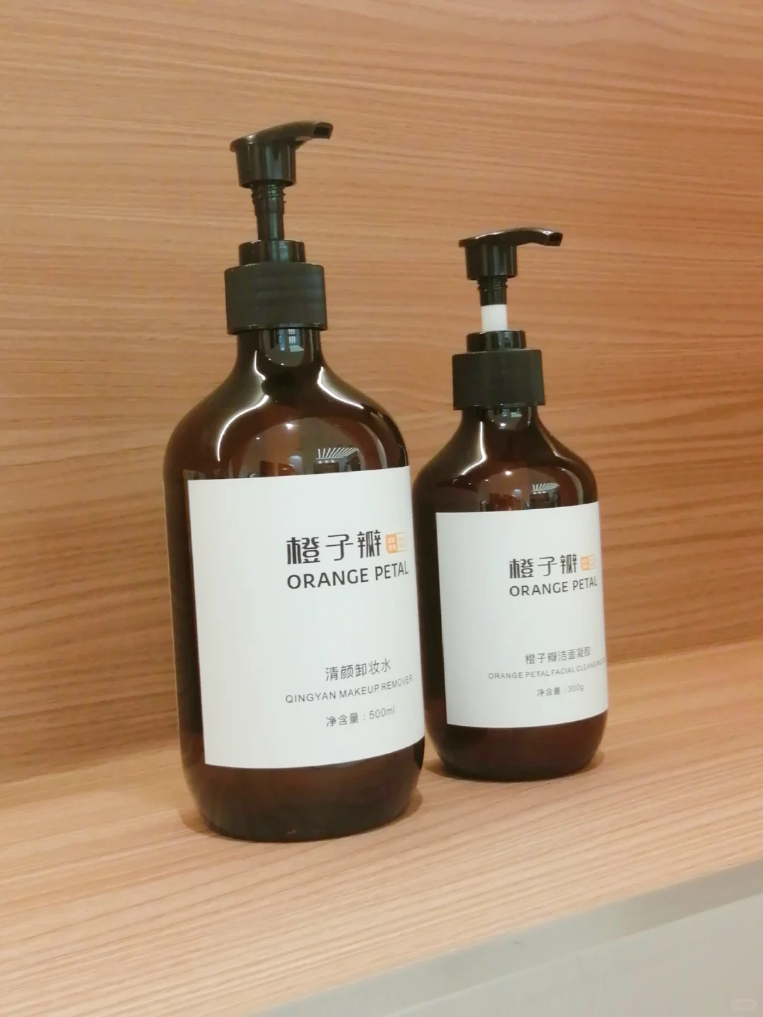 专业宠肤好时光，女生冬天也要呵护好皮肤哦