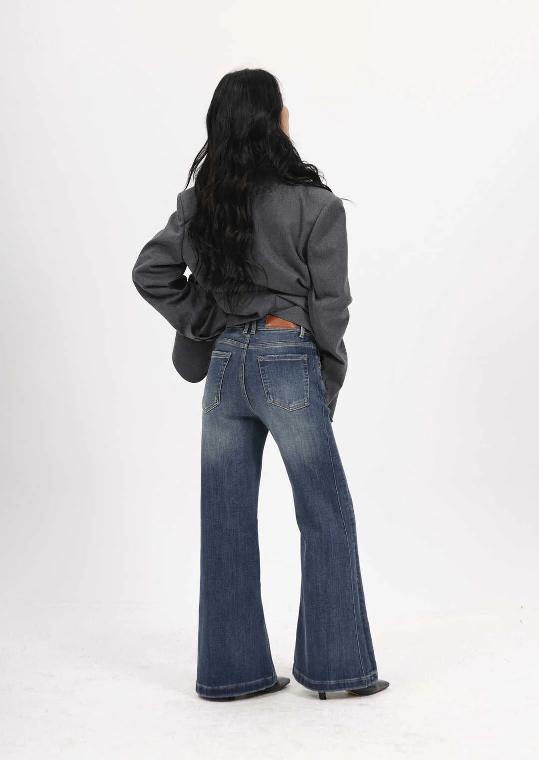 冬上新！【ZONA】复古风直筒水洗做旧牛仔裤