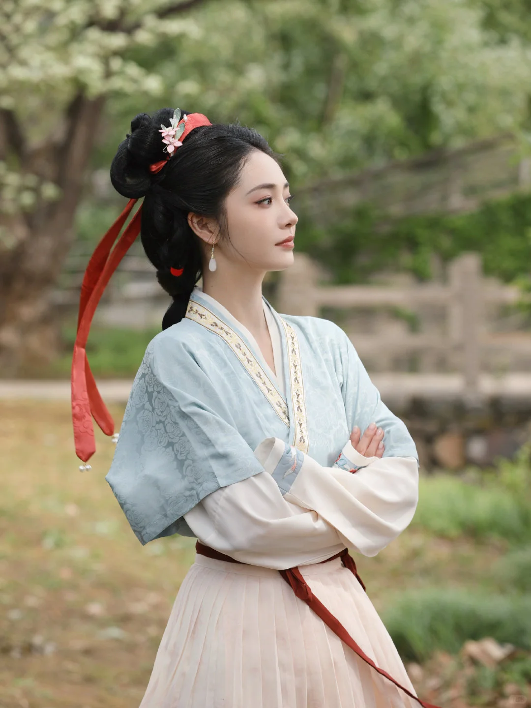 周洁琼▏古装和红色绝配！