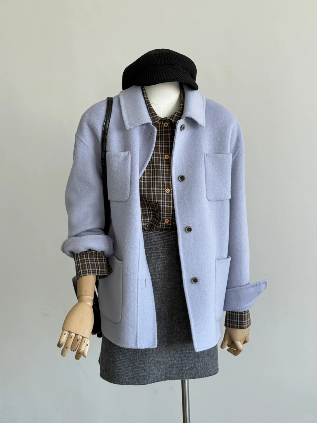 “蓝”到心坎里的小外套~拿捏秋日的气氛感