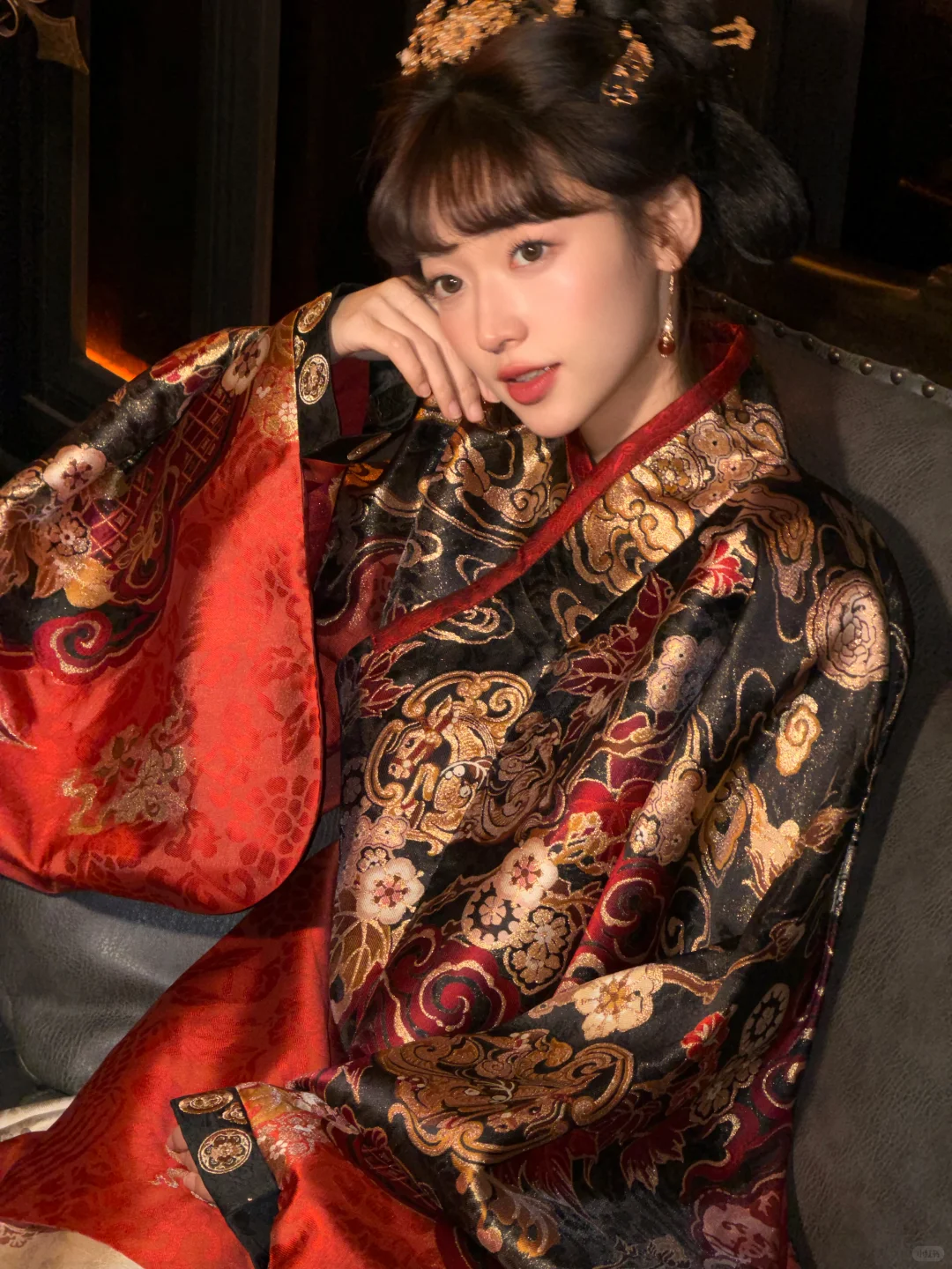 新衣预备|马年宴会上压轴出场的大明贵女