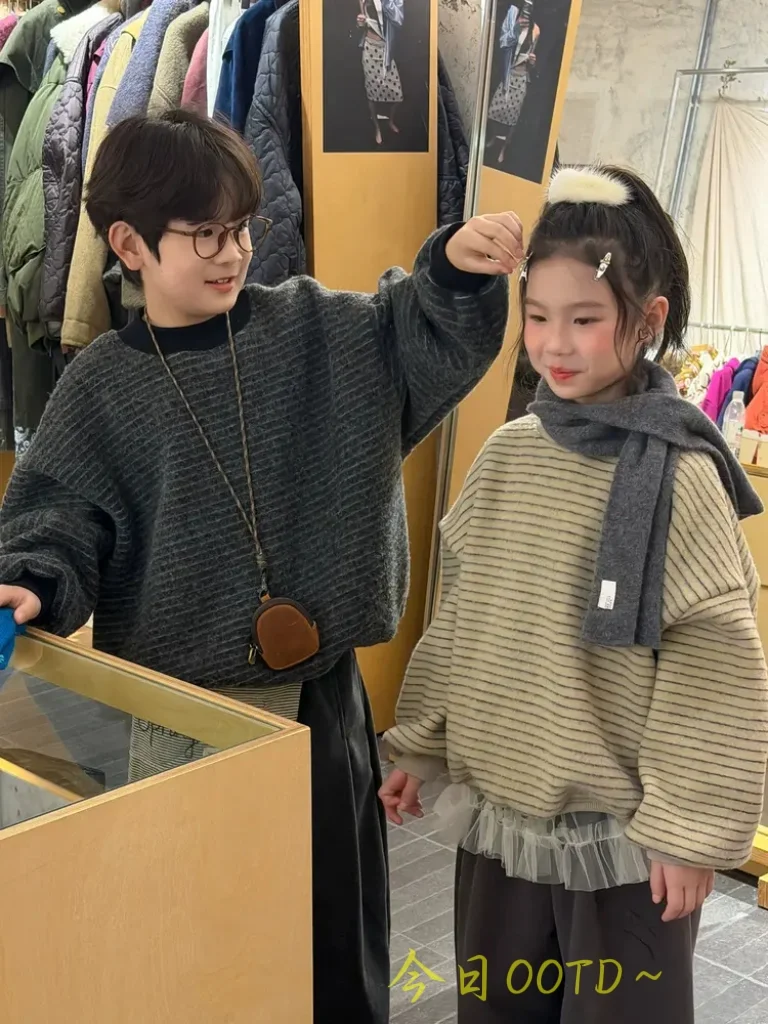 3岁娃冬装封神！韩系条纹上衣男女宝都爱穿