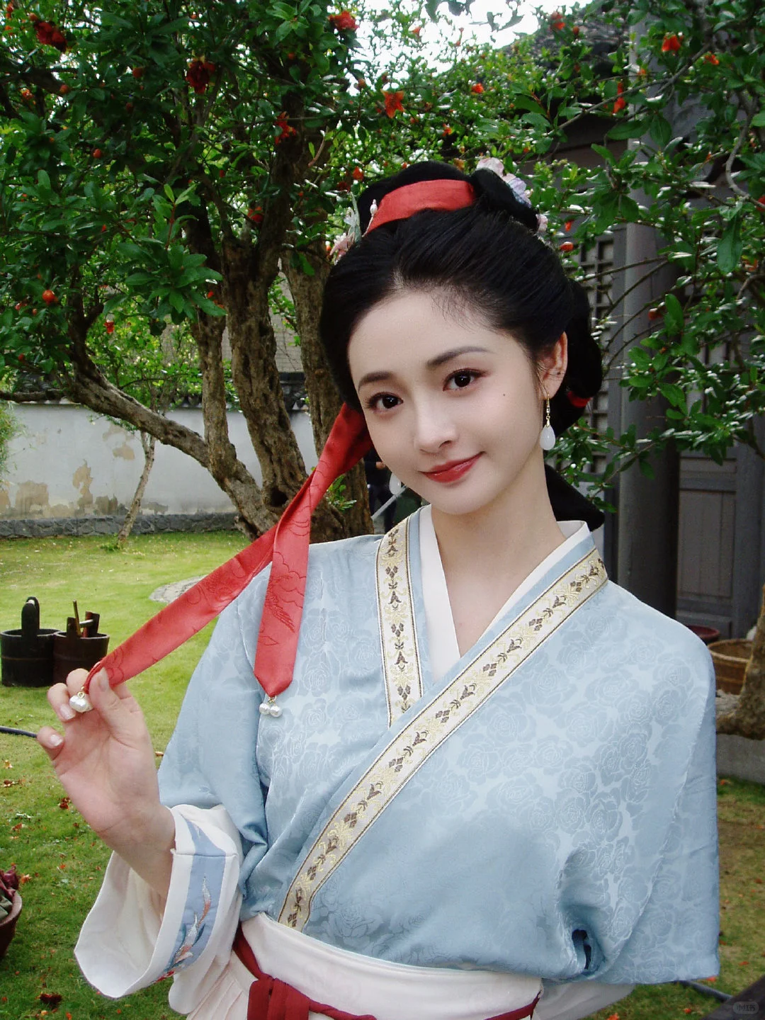 周洁琼▏古装和红色绝配！