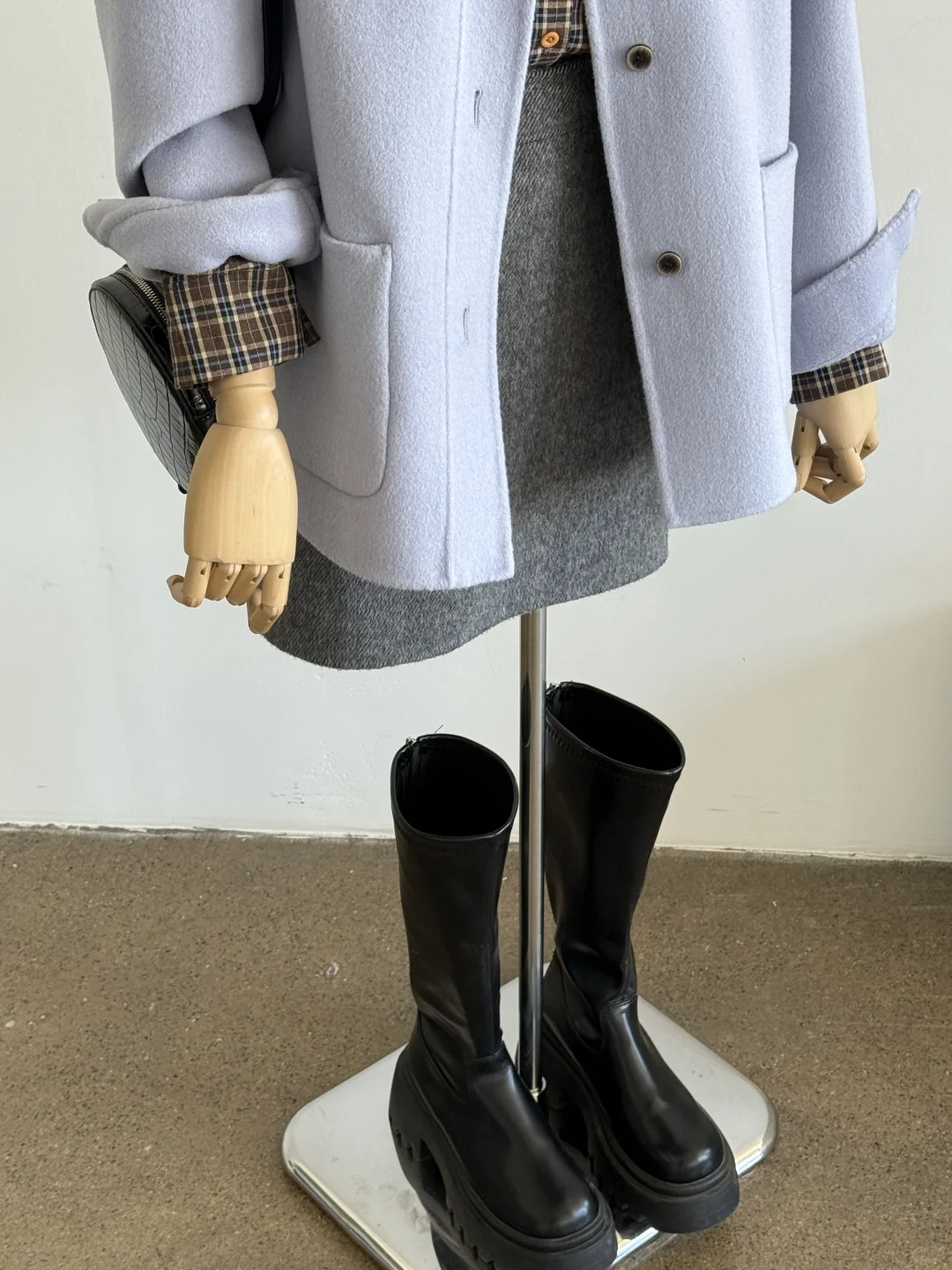 “蓝”到心坎里的小外套~拿捏秋日的气氛感