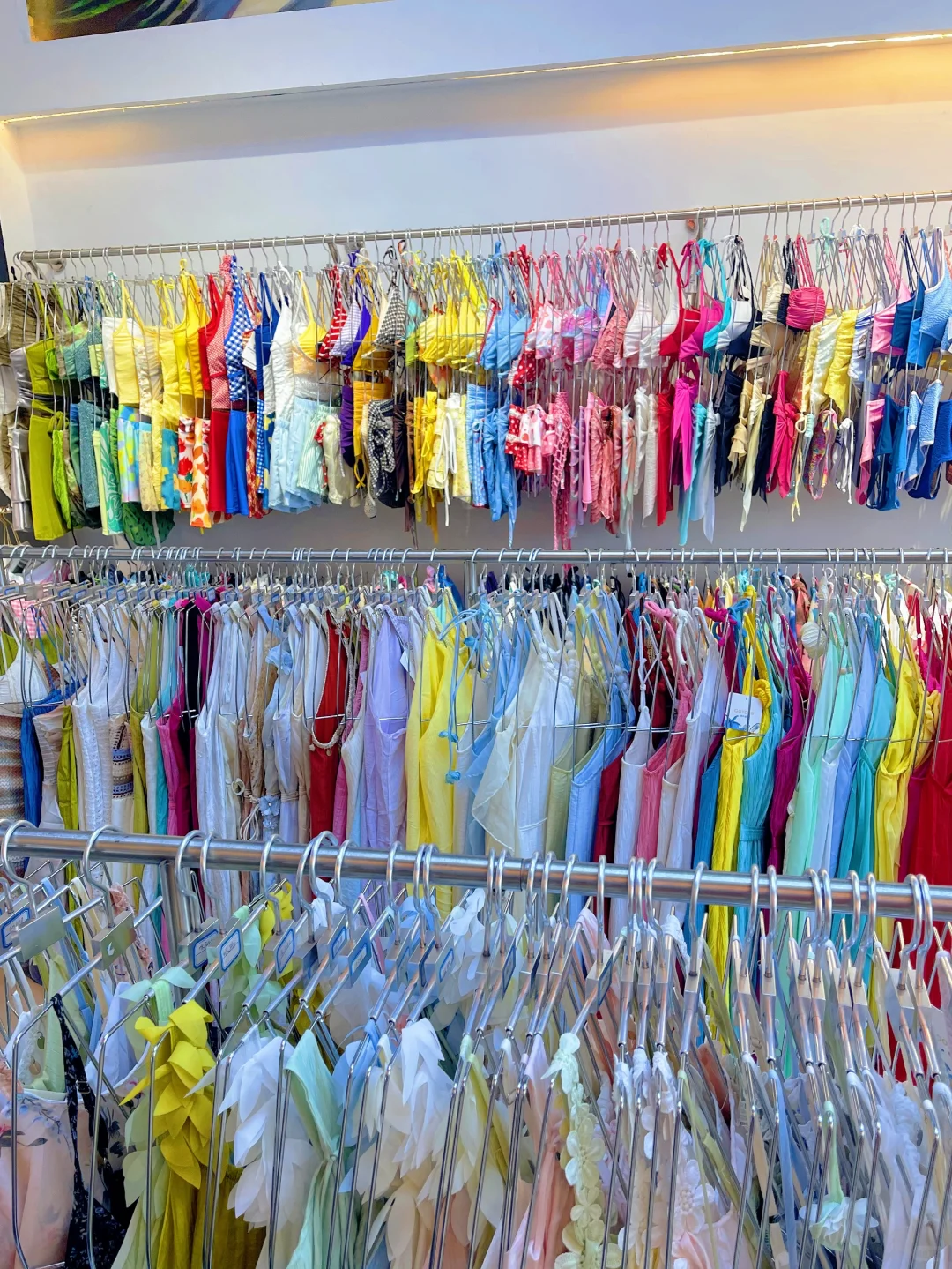 三亚泳装批发仓库❗依旧水灵灵的上新~~