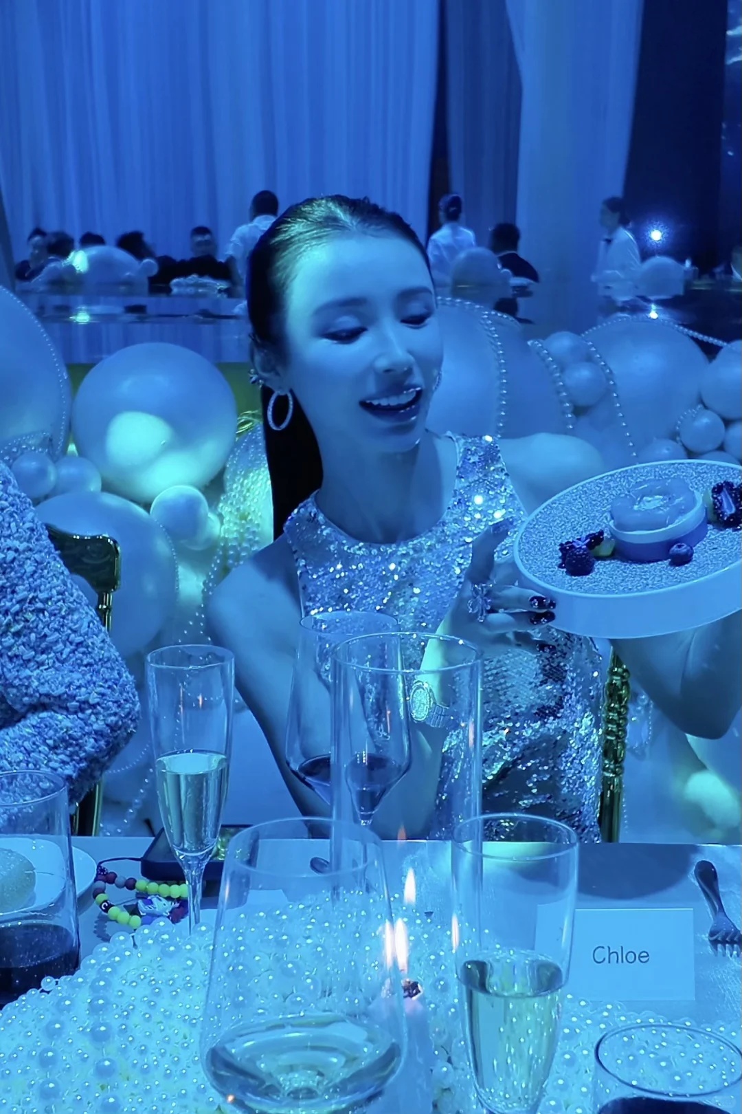 晚宴闪光look｜会发光的氛围感女神穿搭✨