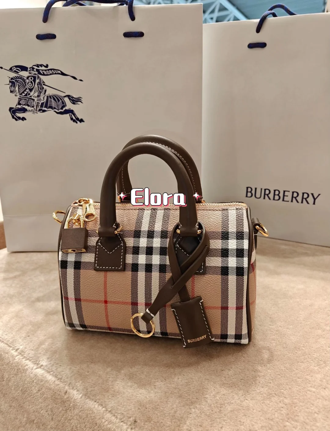 Burberry经典格纹波士顿小包骨折价🔥