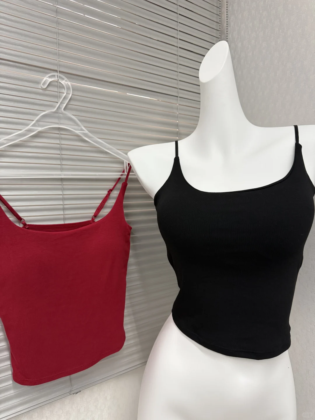 这件背心真的太好穿了～～～