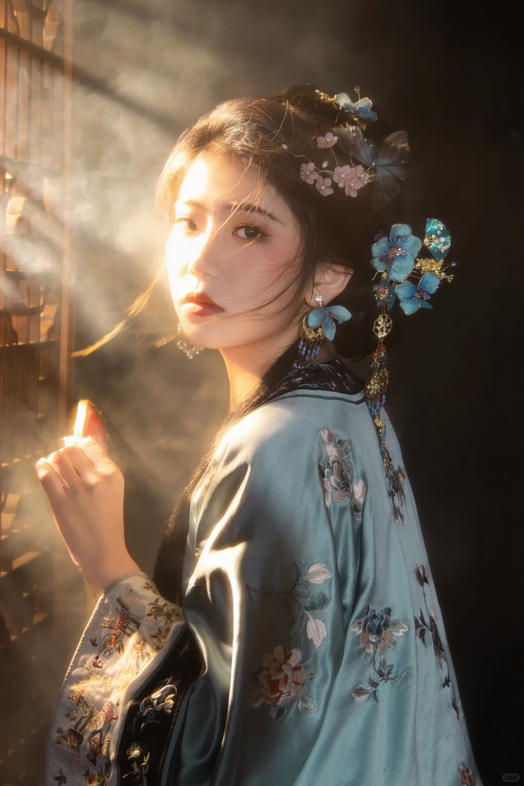 清汉女｜“笼中鸟，池中鱼，院中人”