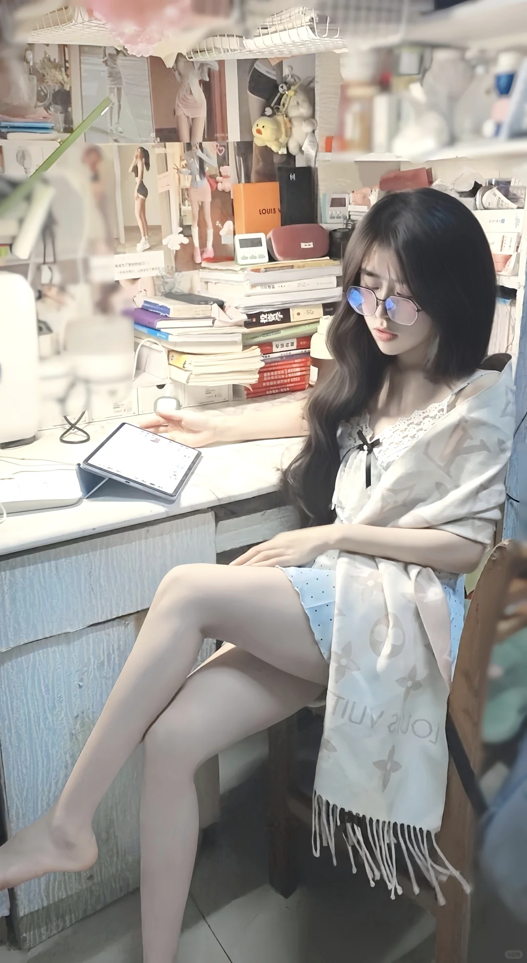 985女大/好美啊！好爱我的腿!温香软玉的妻!