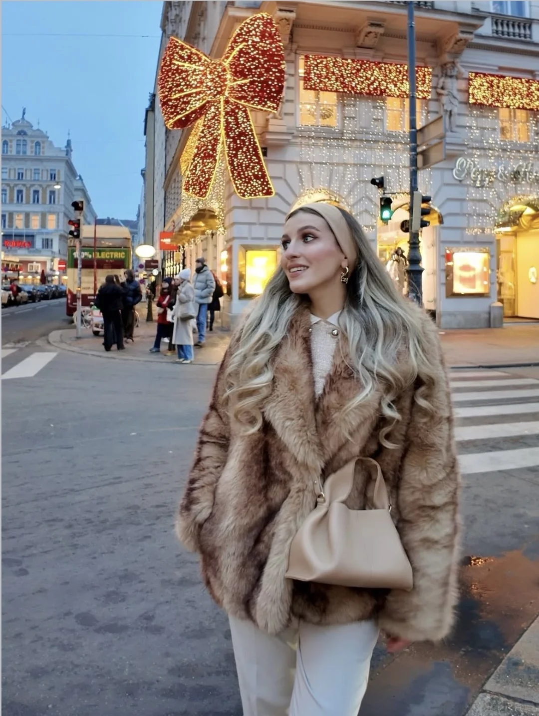 ✨圣诞写真|又来给白女拍氛围美照啦～