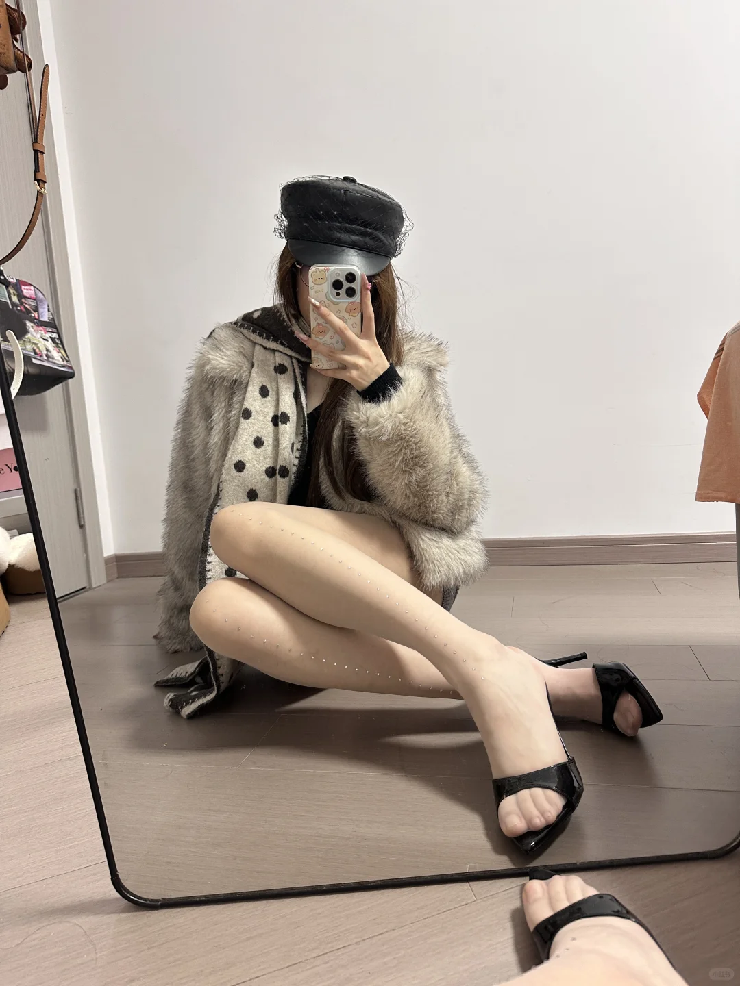 御姐感坐姿拍照姿势分享