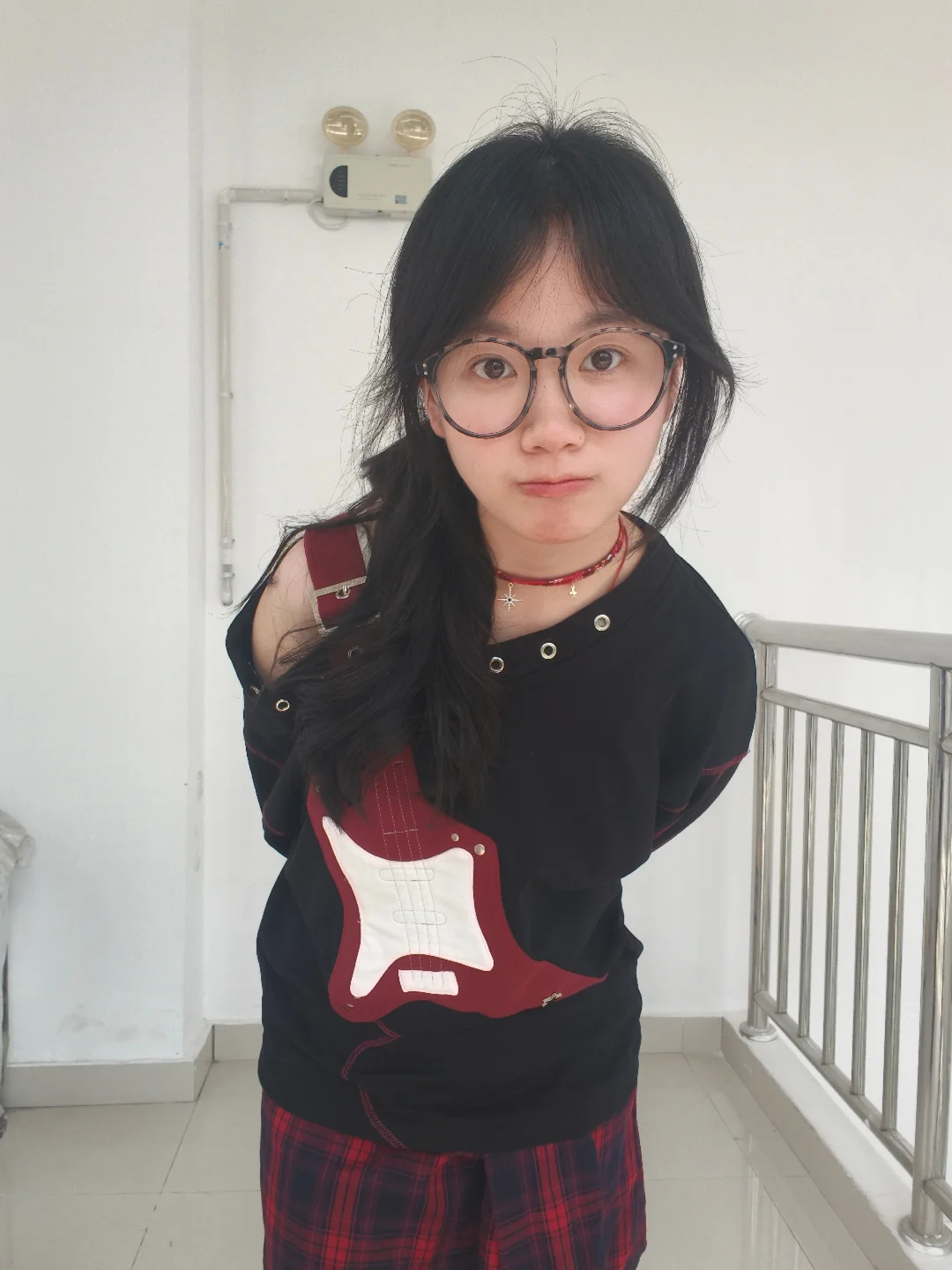 轻亚穿搭｜这么穿好像有点奇怪…但好看～