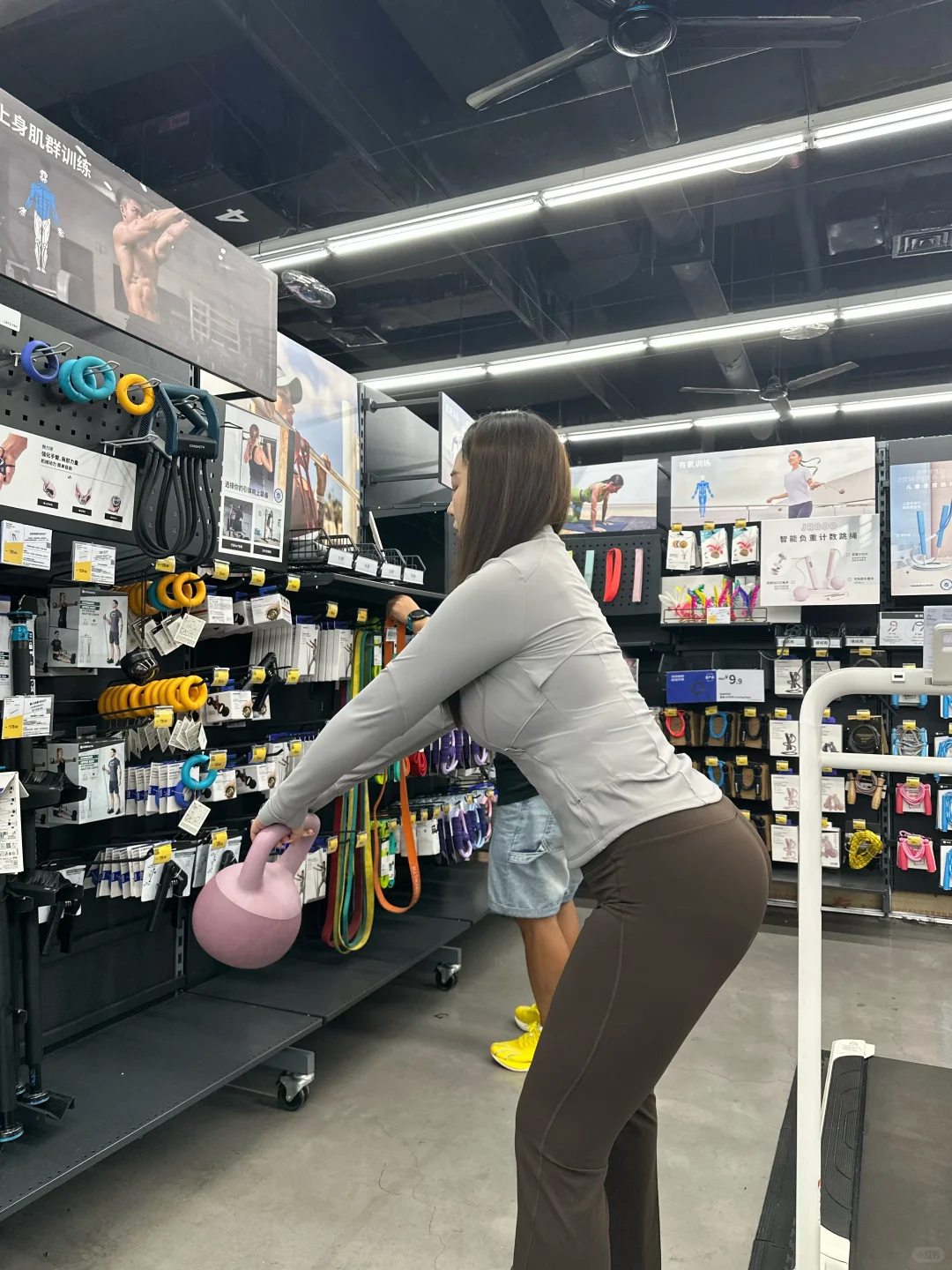 一个人逛迪卡侬，超爽！