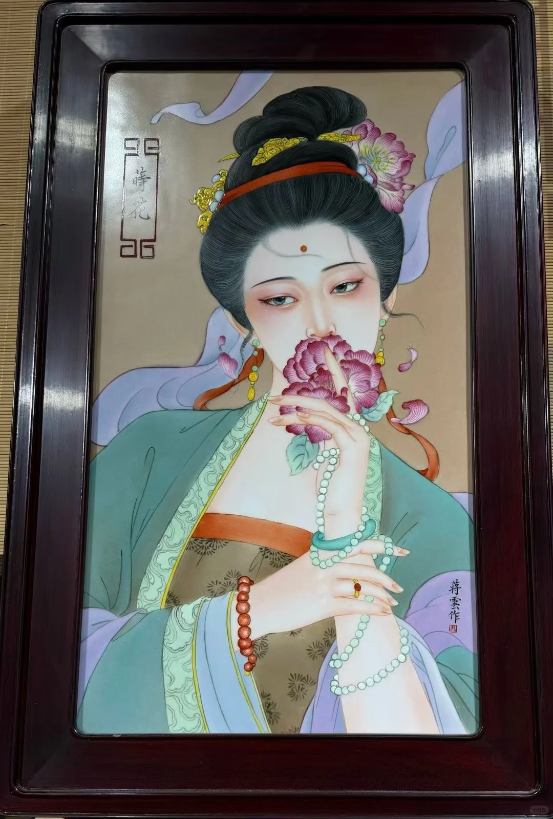 别眨眼！这位老师把盛唐美人的风韵锁在瓷板