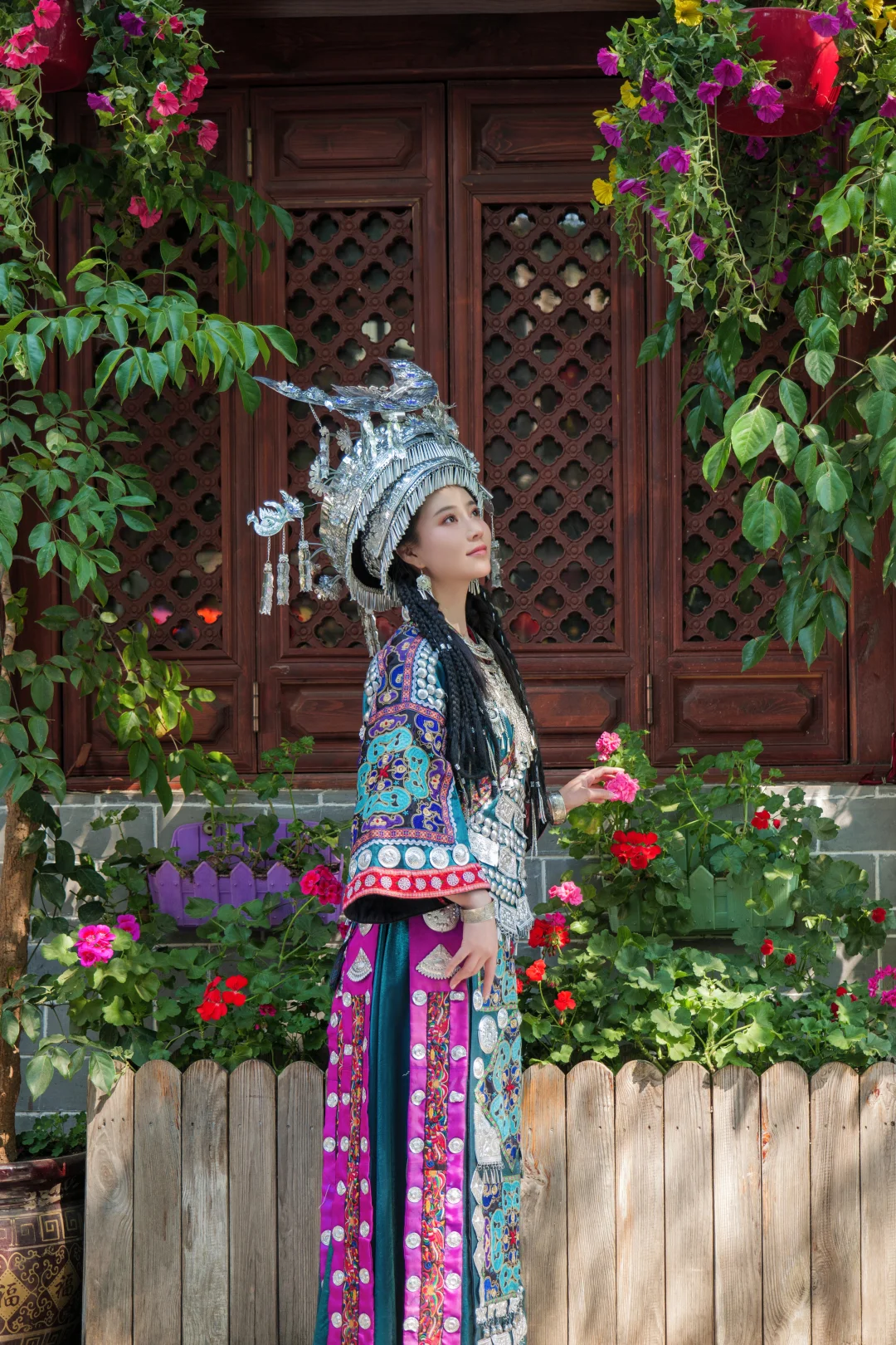 年年拍的苗疆少女风格可美了，懂的都懂