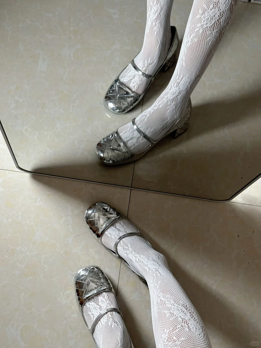 白蕾丝袜好仙啊～